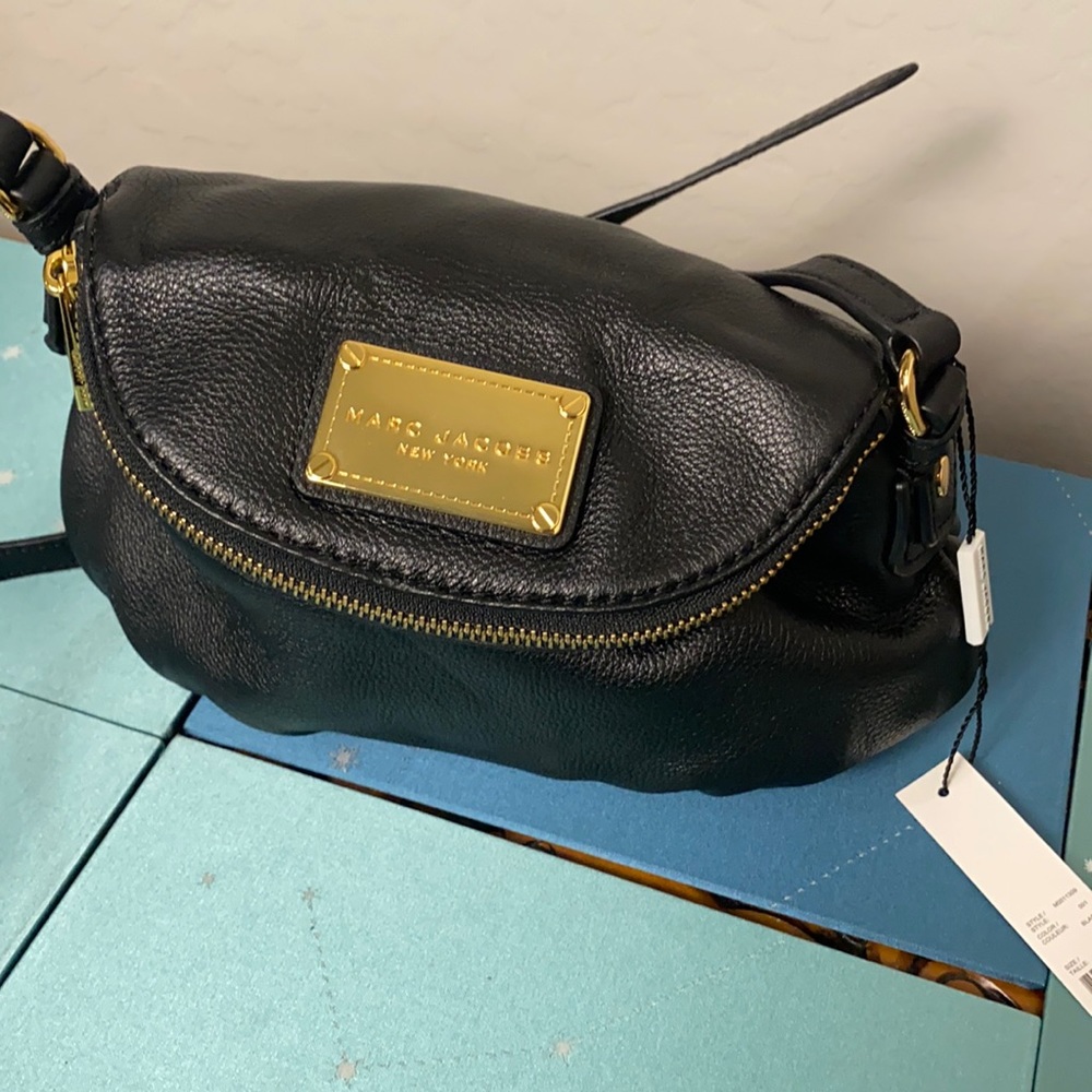 Marc Jacobs black crossbody Natasha Q Mini gold hardware